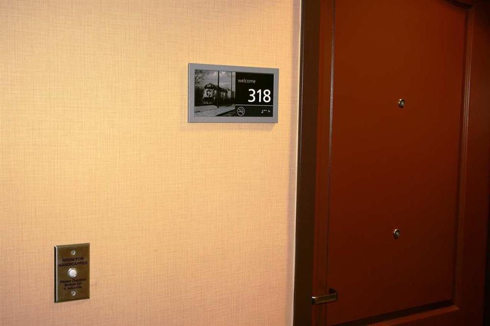 Hampton Inn & Suites Lancaster Room photo